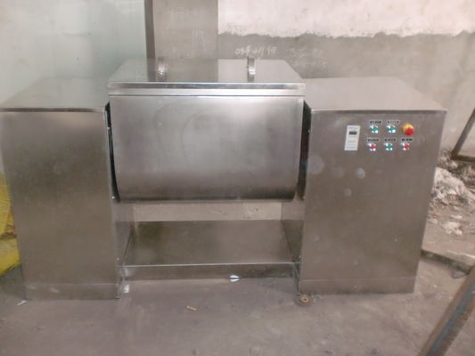 380V 440V ইন্ডাস্ট্রিয়াল মিক্সার মেশিন 150kg/ব্যাচ ড্রাই পাউডার ব্লেন্ডিং মেশিন