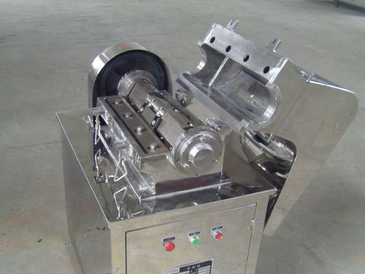 মোটা নাকাল মিল মেশিন 110V - 480V মোটা পেষণকারী